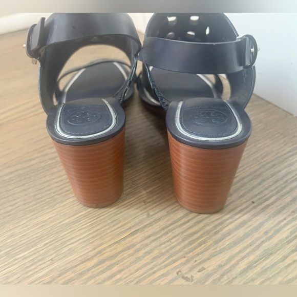 Tory Burch Metal Miller Wedge in Navy women’s size 6 - Picture 8 of 8